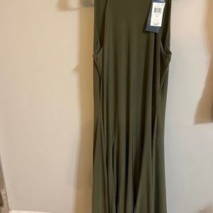 Soft flowing material with v neck - flattering on.
